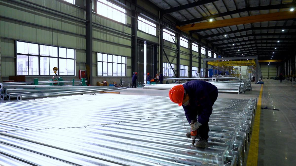 Phoebus light pole factory